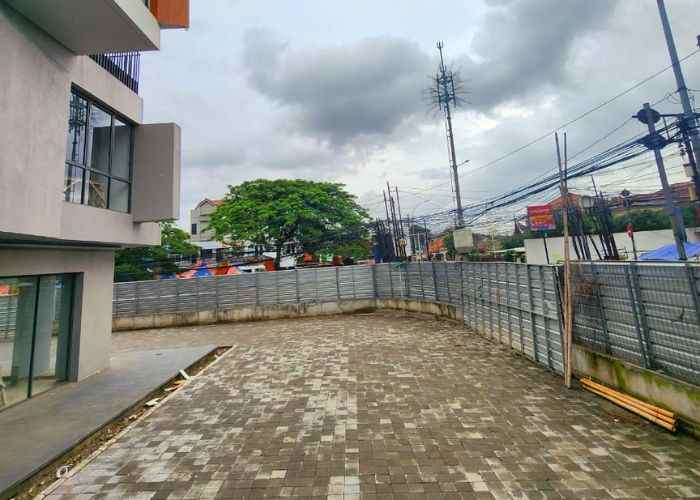 dijual gedung baru 3 lantai di cilandak jaksel