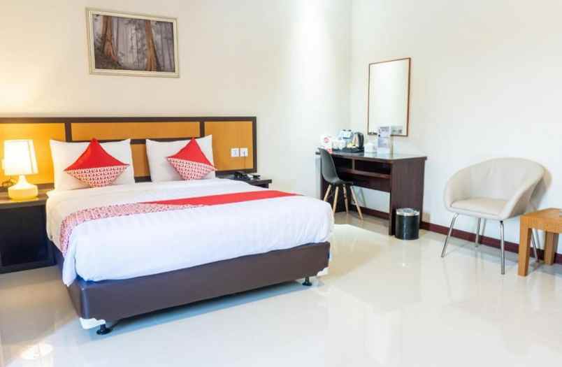 dijual hotel ji patimura kabil kec