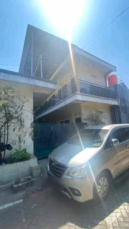 dijual kost di jl woltermongensidi semarang