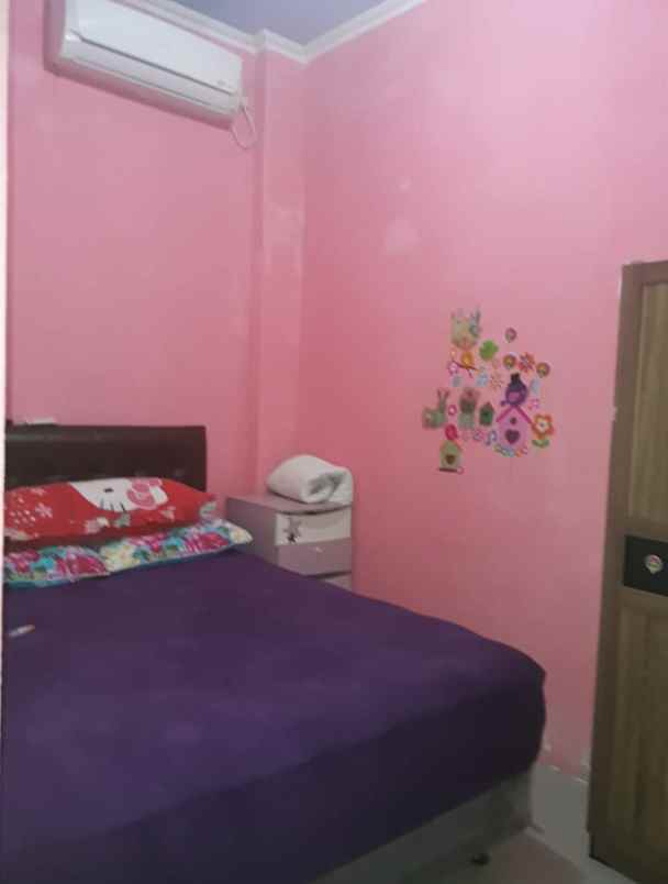 dijual kost jl nanas gang flamboyan