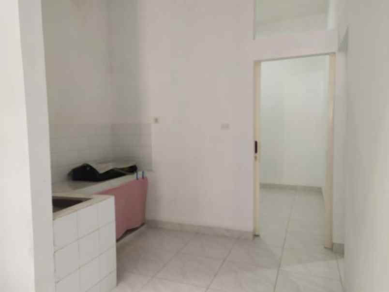 dijual kost jl raya pakuan regency