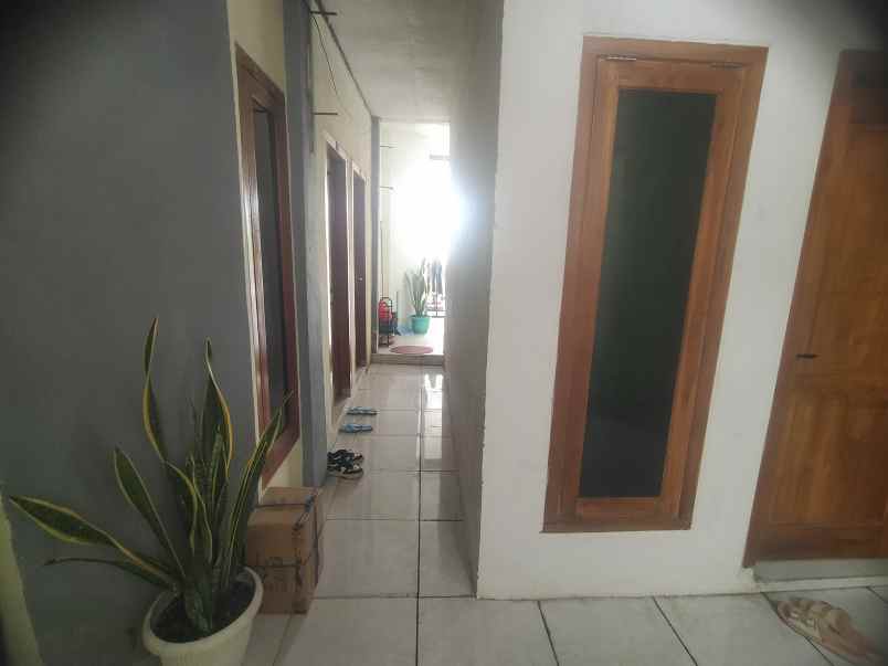 dijual kost ketintang