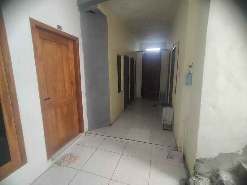 dijual kost ketintang