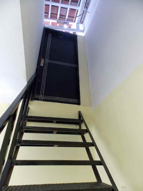 dijual ngebut rumah selangkah ke borma permata cimahi