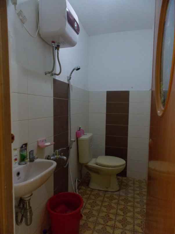 dijual ngebut rumah selangkah ke borma permata cimahi