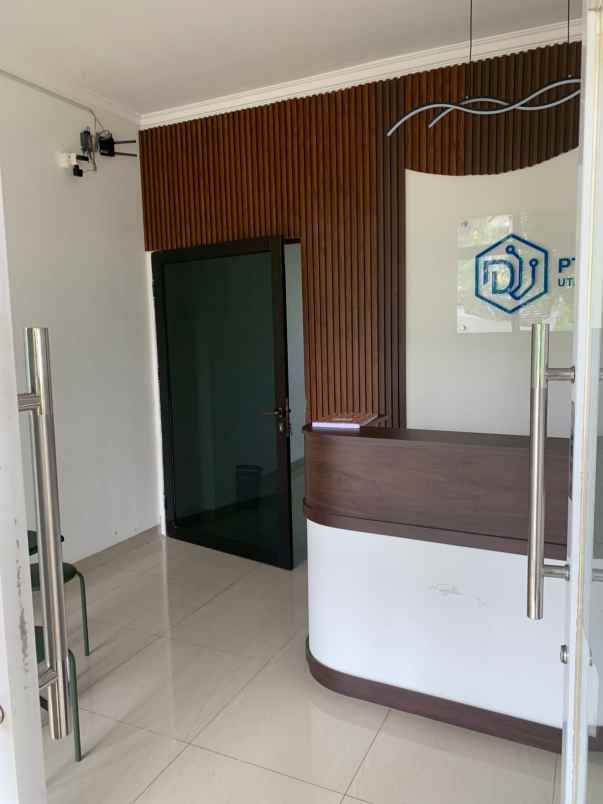 dijual ruko 3 lantai di daerah cinere