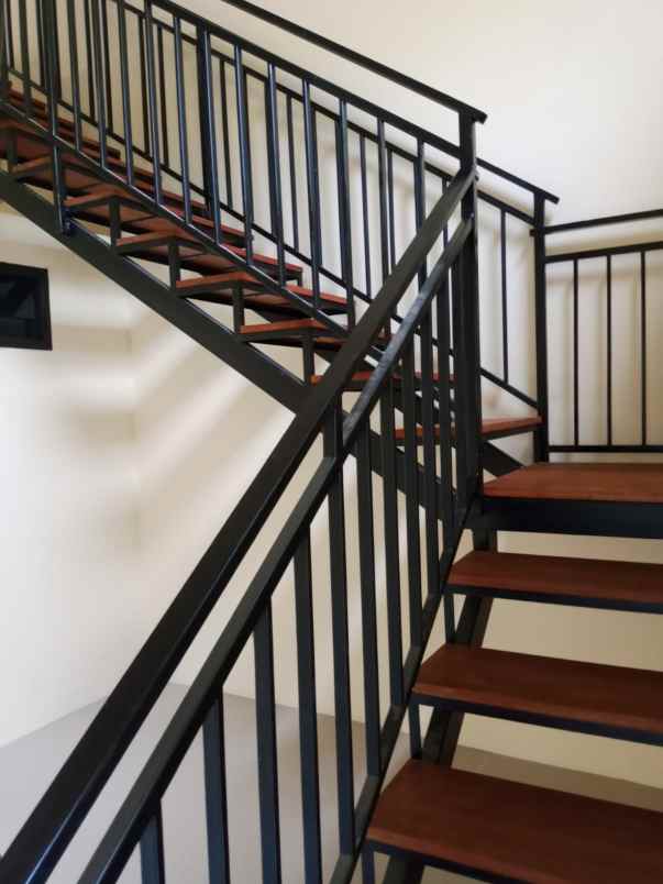 dijual ruko gudang kantor jl cabe raya