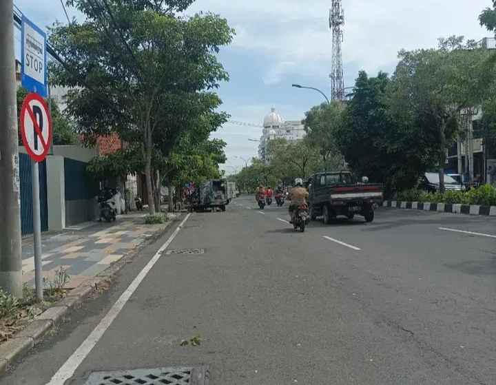 dijual ruko gudang kantor jl raya kedung doro kec