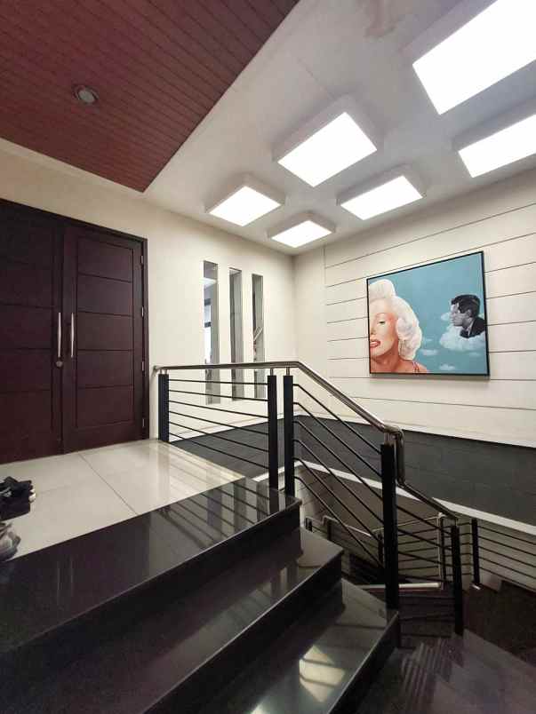 dijual ruko gudang kantor jl ring road utara