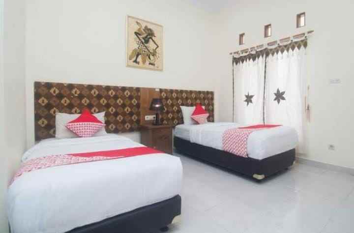 dijual ruko gudang kantor sariharjo kec ngaglik