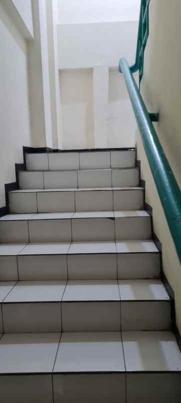 dijual ruko gudang kantor sutorejo