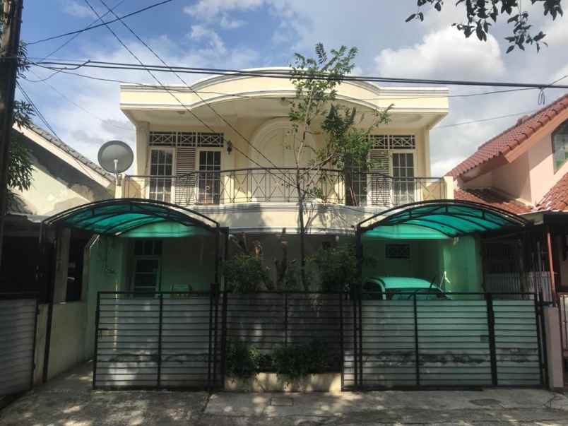 dijual rumah 2 lantai perlu renov di bintaro sektor 5