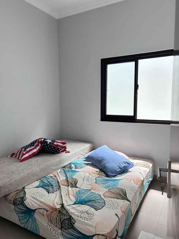 dijual rumah antapani