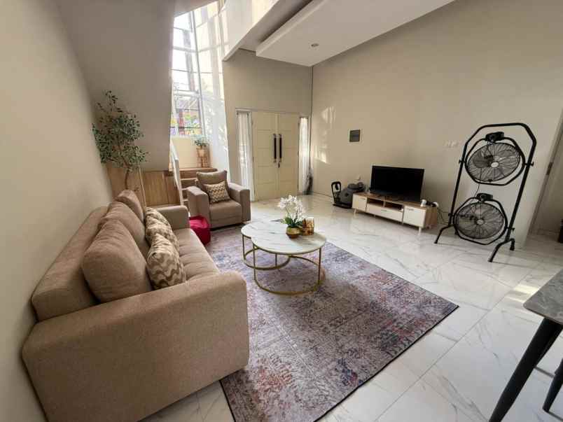 dijual rumah araya galaxy bumi permai