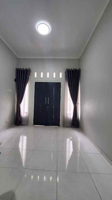 dijual rumah arcamanik