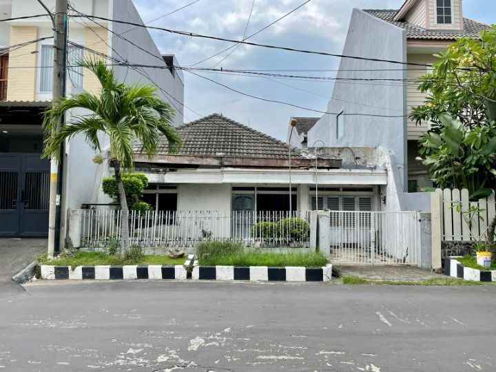 dijual rumah babatan pantai