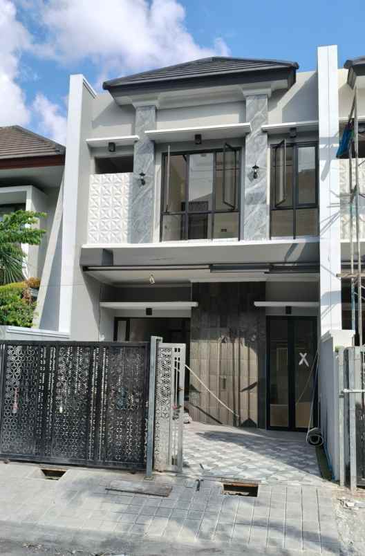 dijual rumah babatan pantai