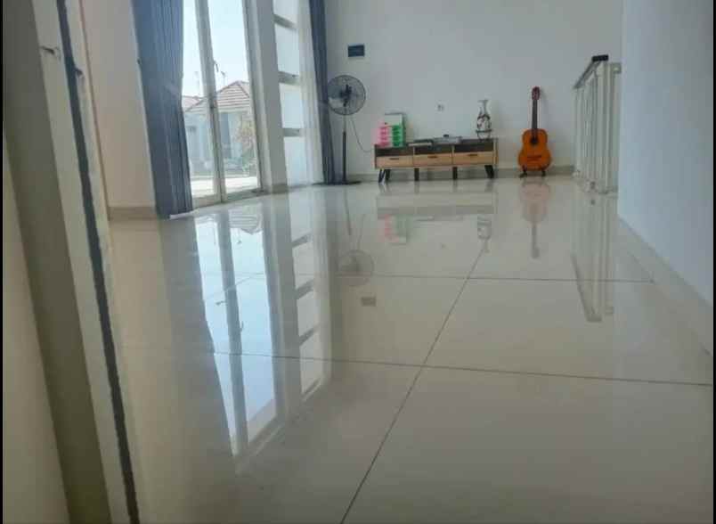 dijual rumah babatan pantai greenville