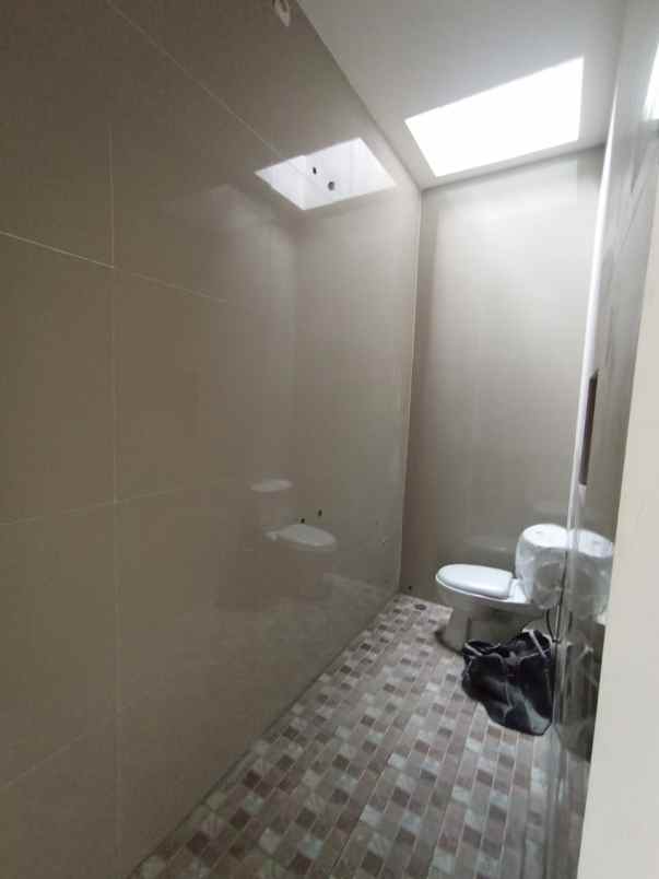 dijual rumah babatan pilang