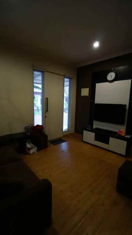 dijual rumah bagus full furnish di gading serpong