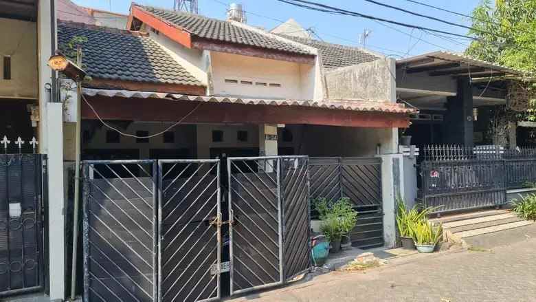 dijual rumah bagus siap huni semolowaru elok surabaya