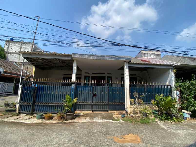 dijual rumah bagus strategis di perum griya pamulang 2