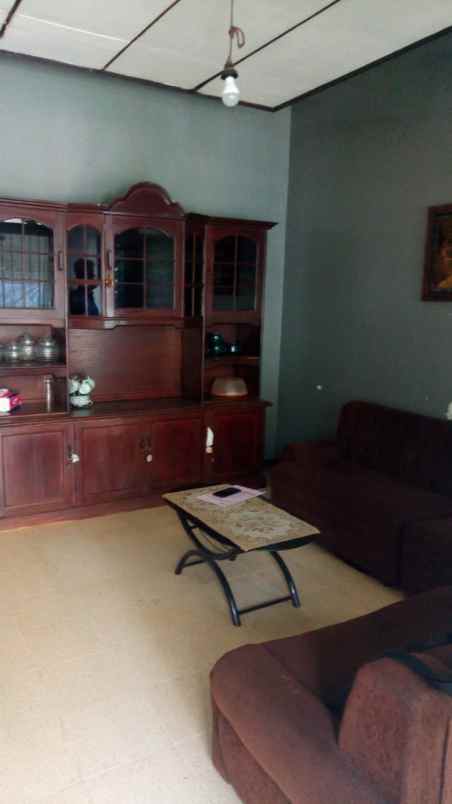 dijual rumah bahagia logam margacinta