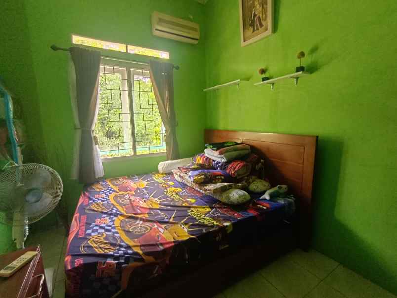 dijual rumah bambu apus