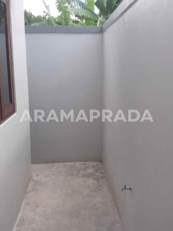 dijual rumah batubulan