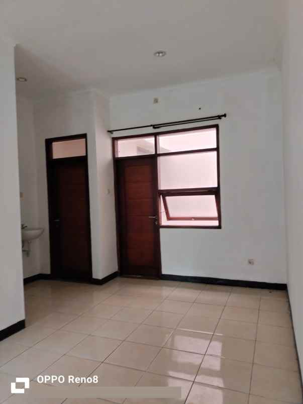 dijual rumah billabong soetta residence