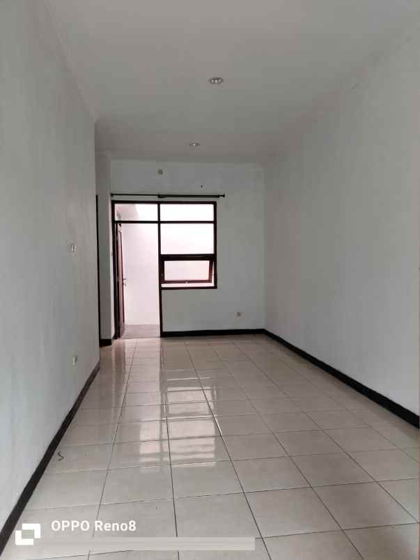 dijual rumah billabong soetta residence