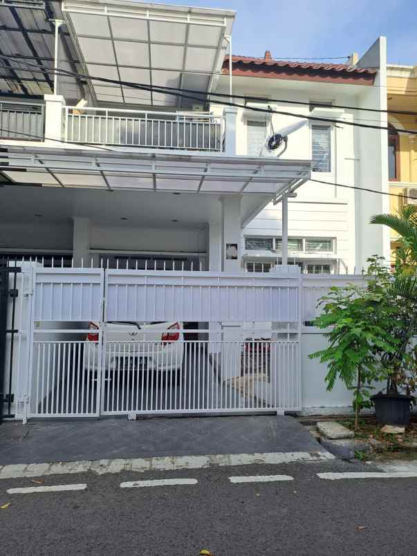 dijual rumah billymoon pondok kelapa