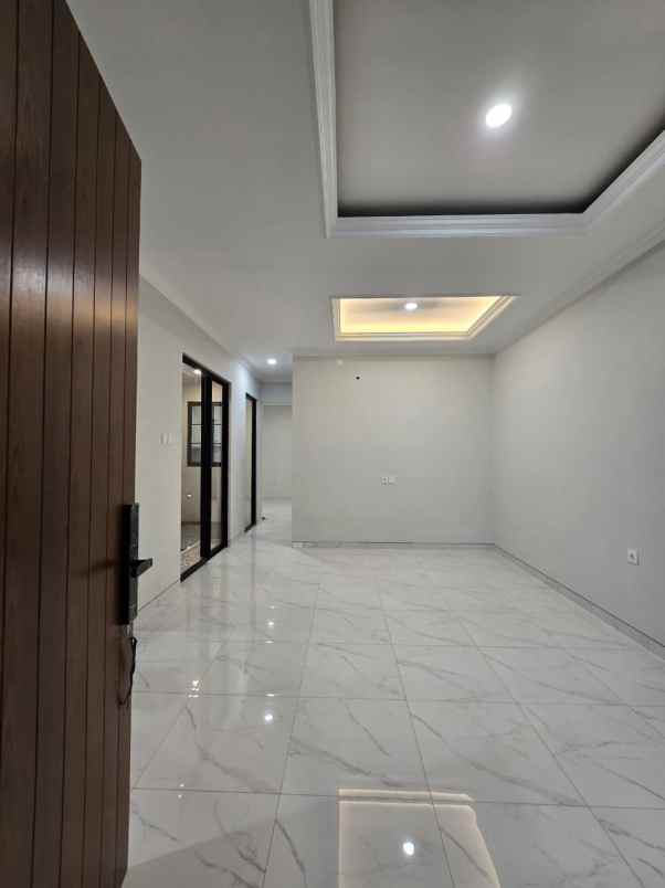 dijual rumah billymoon pondok kelapa
