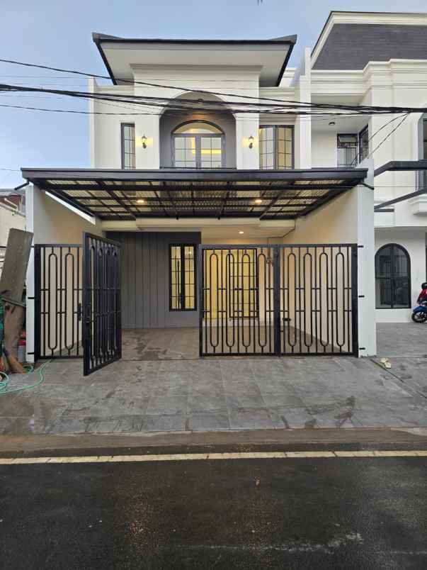 dijual rumah billymoon pondok kelapa