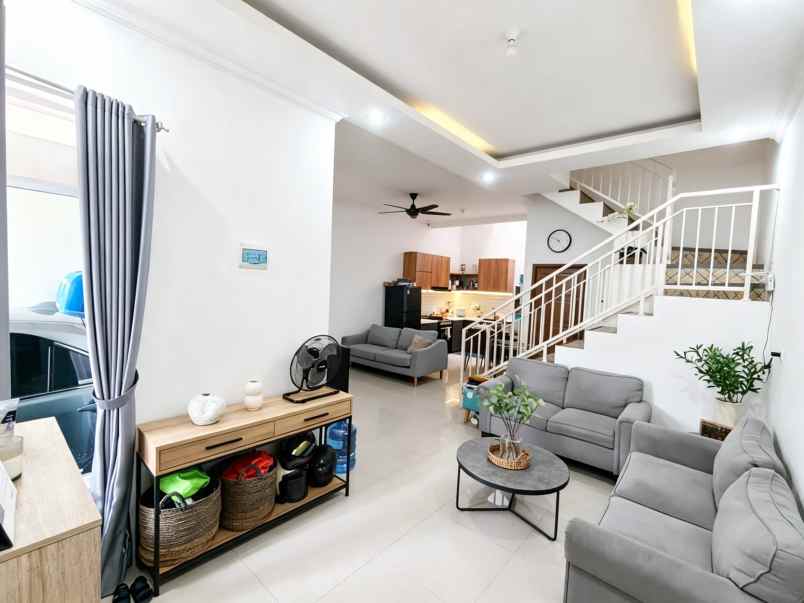 dijual rumah bintara