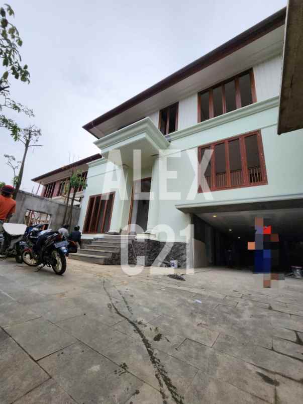 dijual rumah brand new di kemang area jakarta selatan