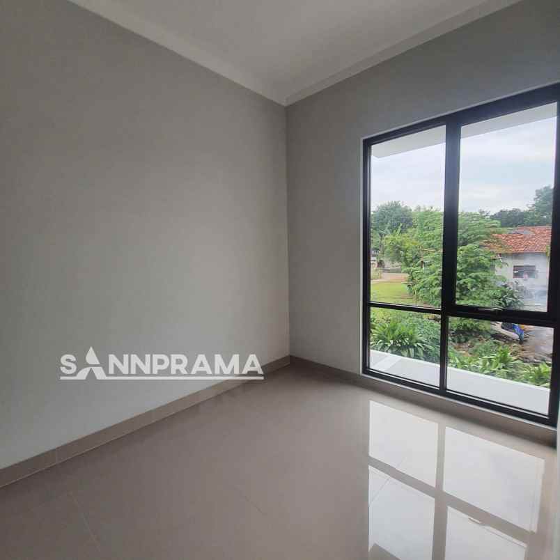 dijual rumah buaran serpong