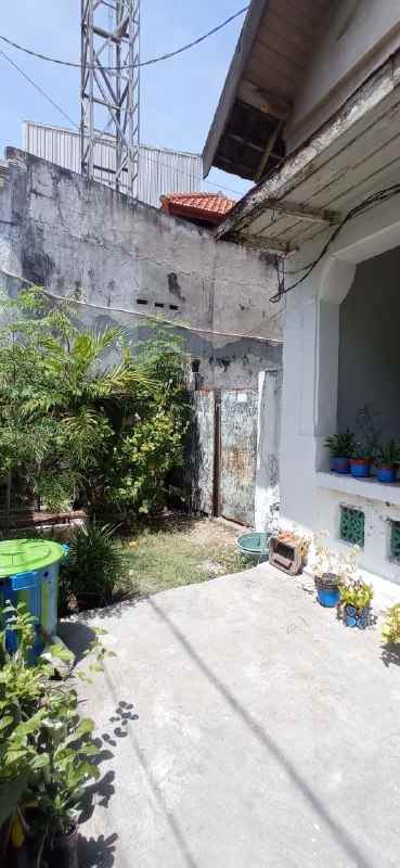 dijual rumah bubutan