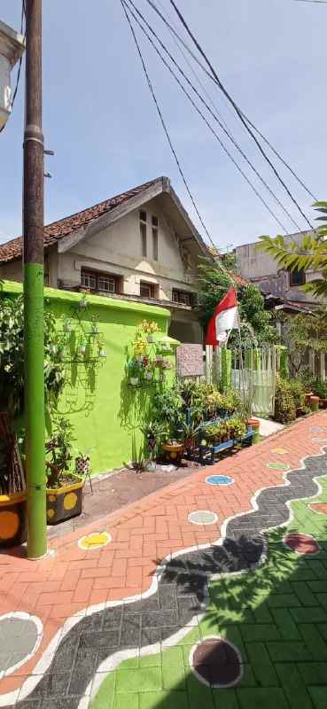 dijual rumah bubutan