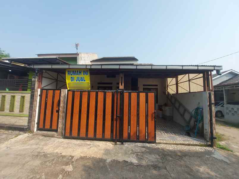 dijual rumah bukit waringin