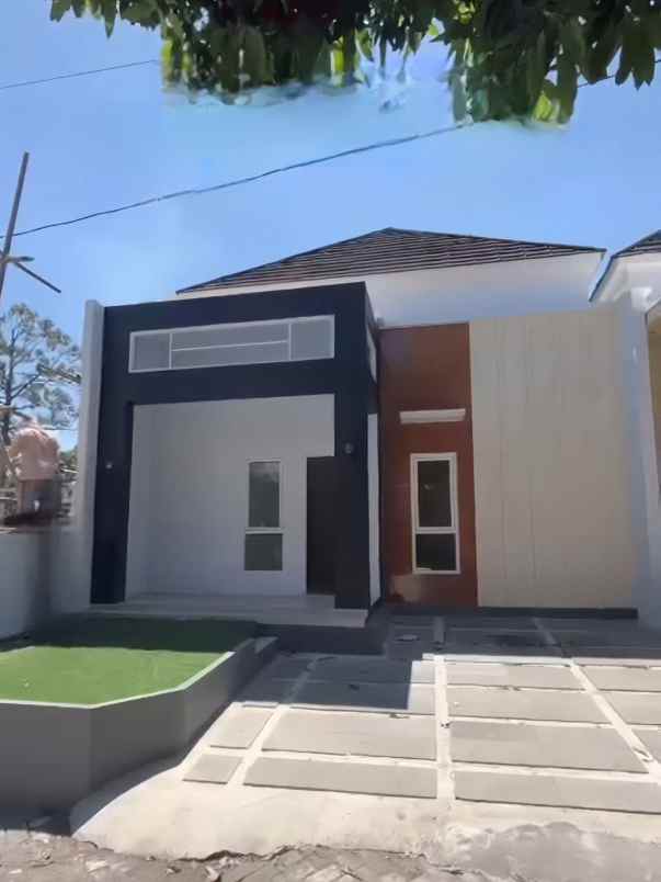 dijual rumah bulusan