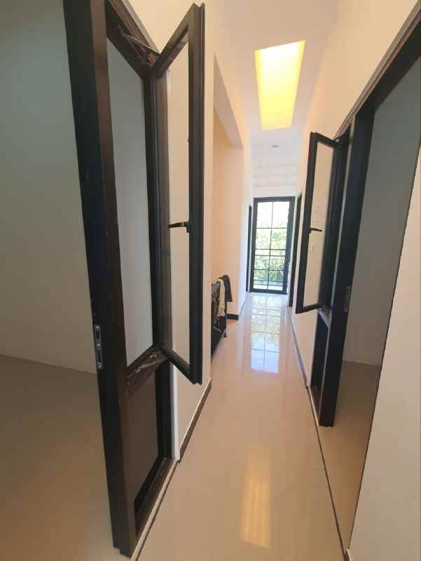 dijual rumah bumi marina emas