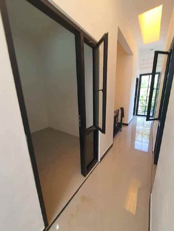 dijual rumah bumi marina emas