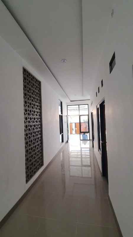 dijual rumah bumi marina emas