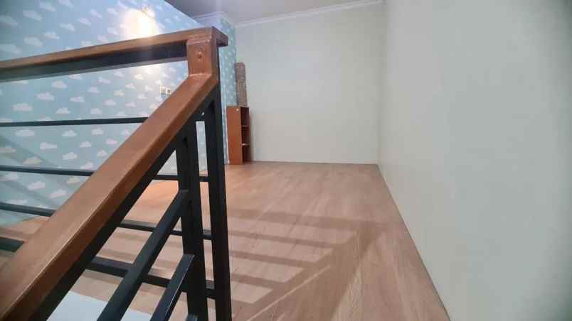 dijual rumah bumi wanamukti