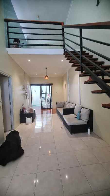 dijual rumah bumi wanamukti