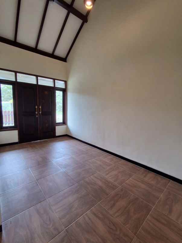 dijual rumah cemorokandang kedungkandang