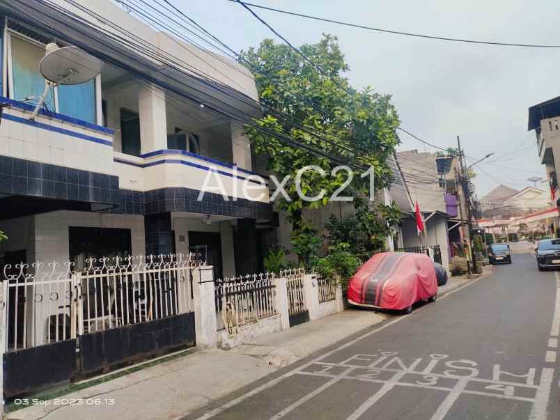 dijual rumah cempaka baru kemayoran