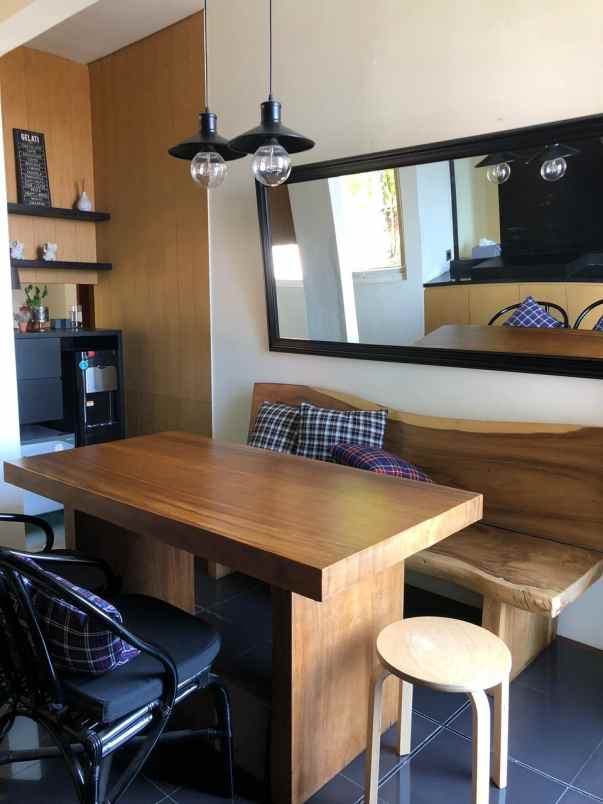 dijual rumah cigadung