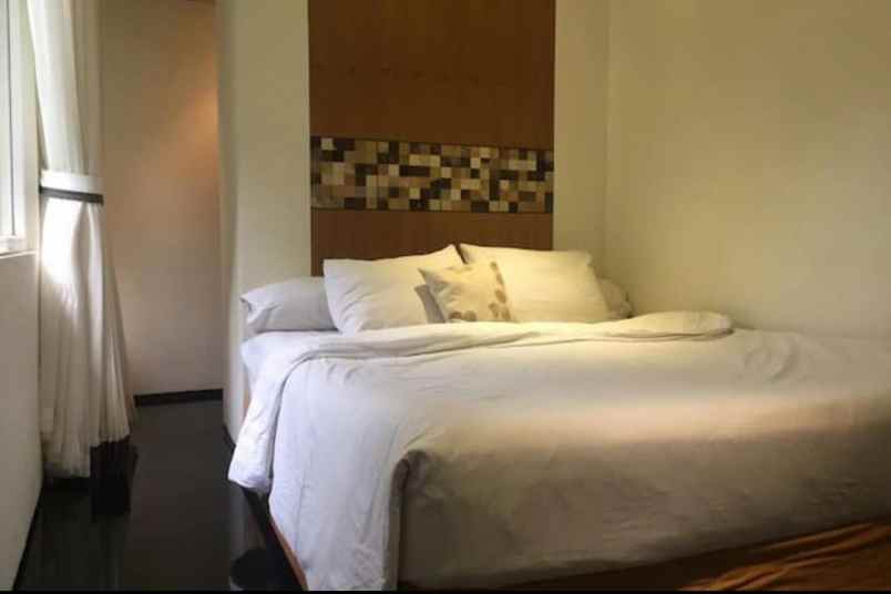 dijual rumah cigadung